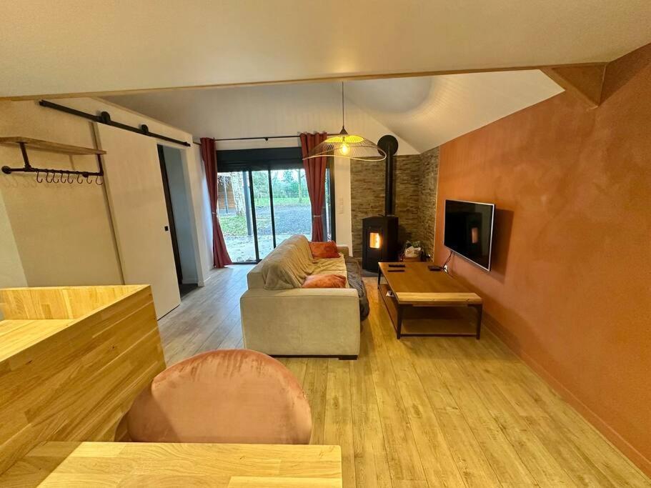 La Ptite Maison Proche Rouen La Vaupalière Exteriör bild