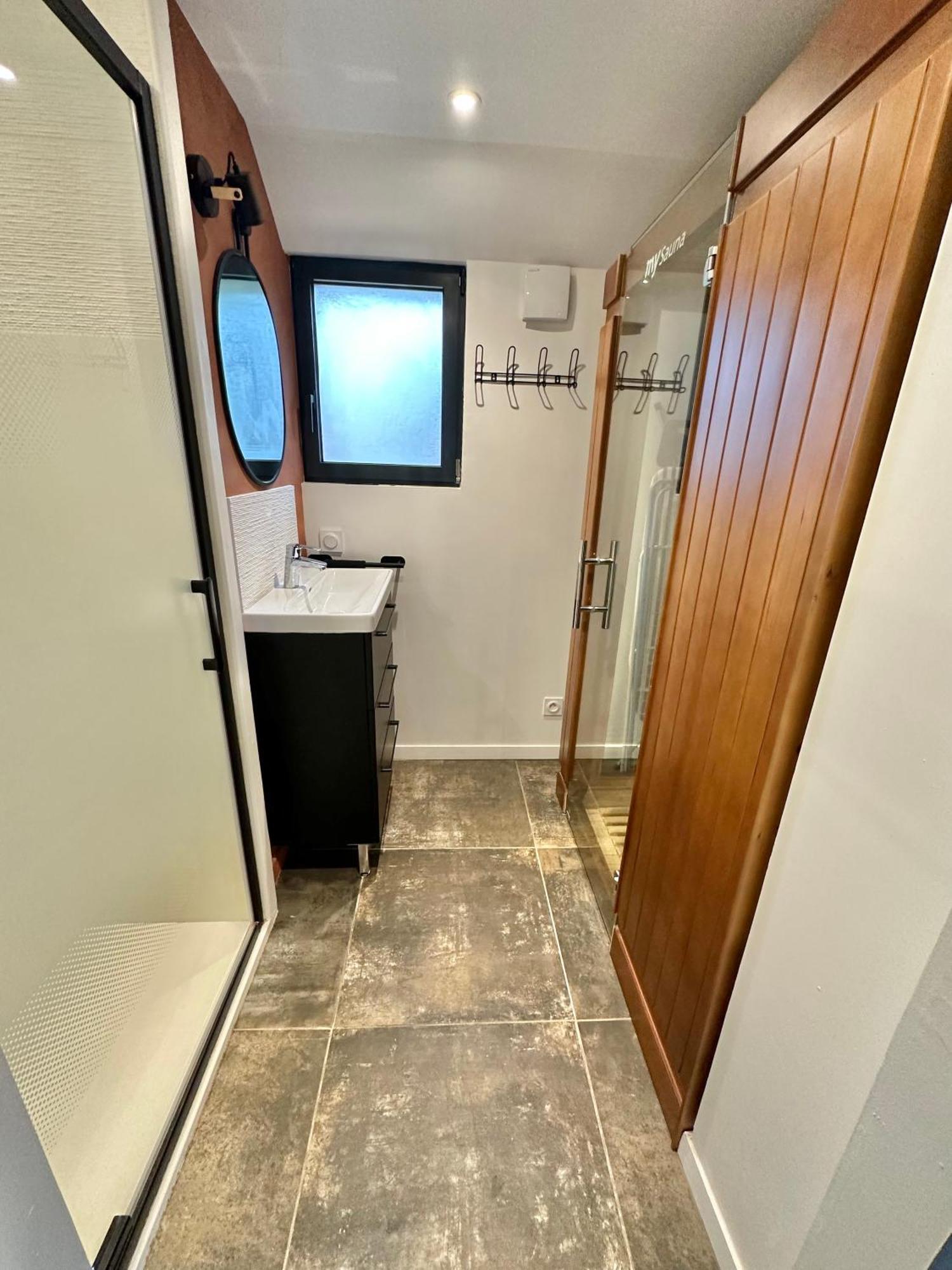 La Ptite Maison Proche Rouen La Vaupalière Exteriör bild